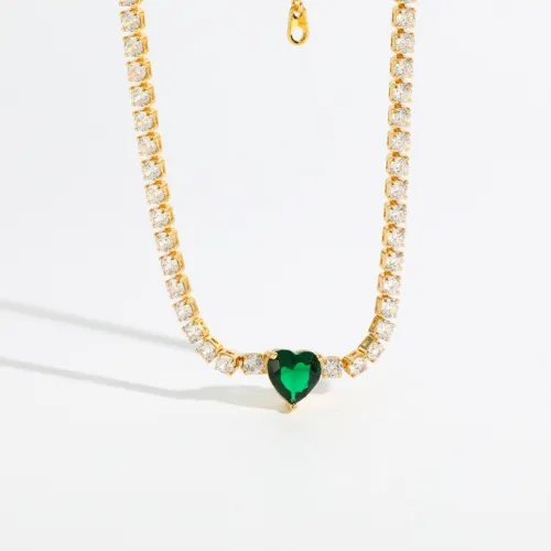 Nuevo collar de oro laminado con circonitas en forma de corazón de oro real de 14k chapado en latón con diamantes