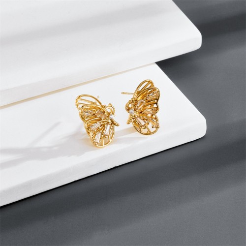 Pendientes de mariposa de circón hueco para mujer de oro real de 14k chapados en latón a la moda