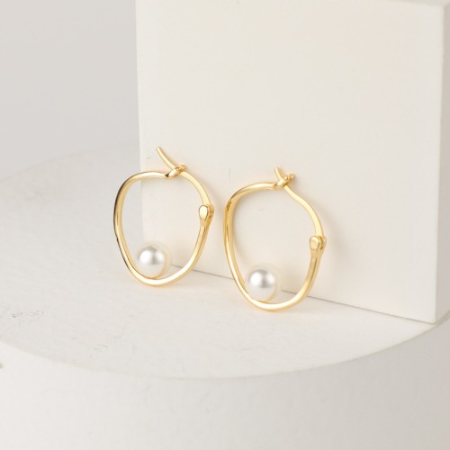Nuevos aretes irregulares de oro laminado redondos irregulares de oro de 14 quilates con perlas