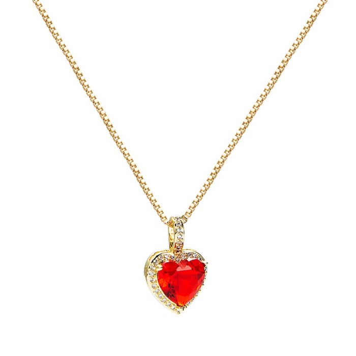 Joyería al por mayor, collar de oro laminado con colgante de corazón de cristal colorido simple