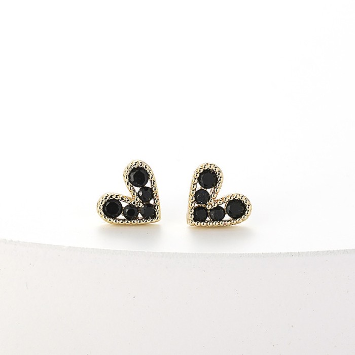 Pendientes pequeños de oro laminado en forma de corazón para mujer nuevos simples a la moda