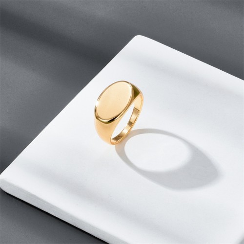 Nuevo anillo único de moda chapado en oro de oro laminado con sello de cúpula gruesa