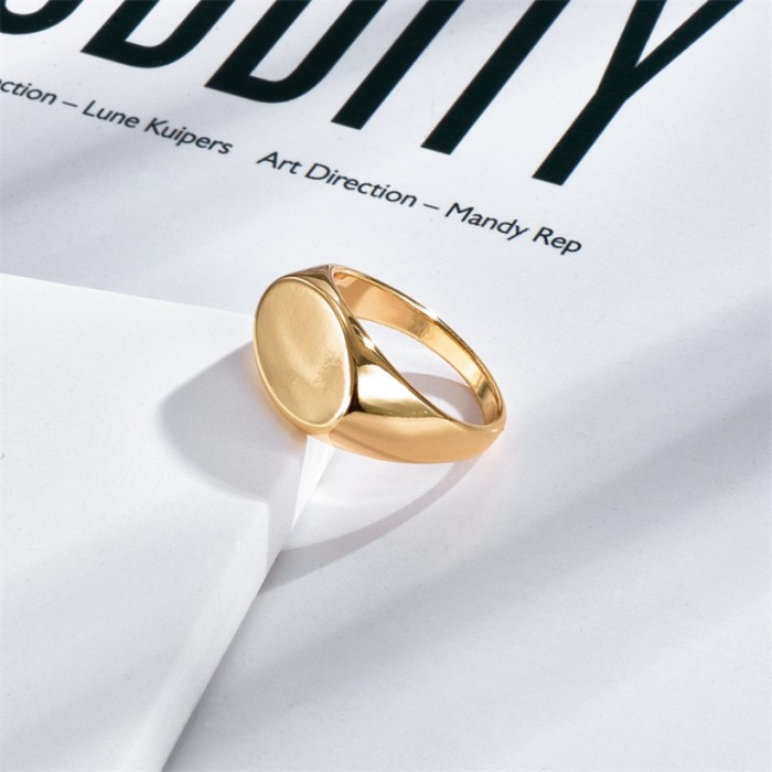 Nuevo anillo único de moda chapado en oro de oro laminado con sello de cúpula gruesa