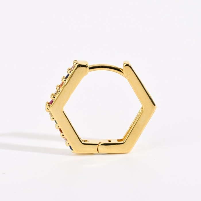 Nuevos aretes de oro laminado con pentágono en forma de diamante chapados en oro real de 14k de latón