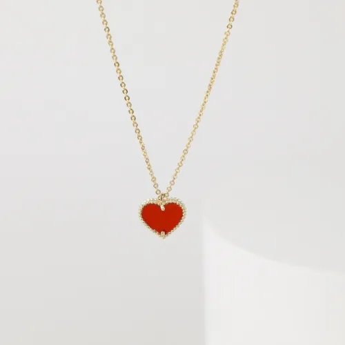 Nuevo collar de oro laminado para mujer con colgante de diamante en forma de corazón