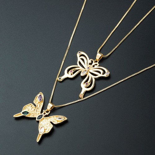 Joyería al por mayor, colgante de mariposa hueca de moda, collar chapado en oro de oro laminado