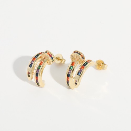 Nuevos aretes de oro laminado con clavo de circonita de diamante de color oro real de 14k chapados en latón