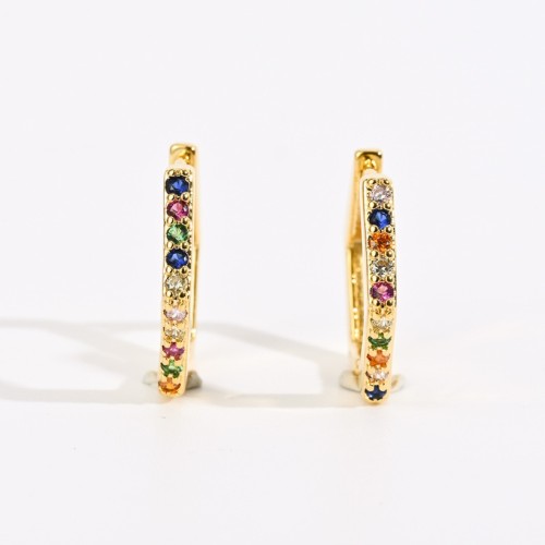 Nuevos aretes de oro laminado con pentágono en forma de diamante chapados en oro real de 14k de latón