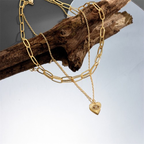 Collar de oro laminado en forma de corazón simple de circón microincrustado de moda