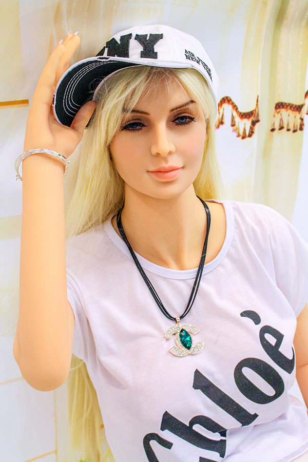 Charlie  5ft5 / 166CM  C-cup  WM DOLL