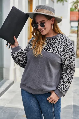 Plus Size O Neck Leopard Plush Shirt
