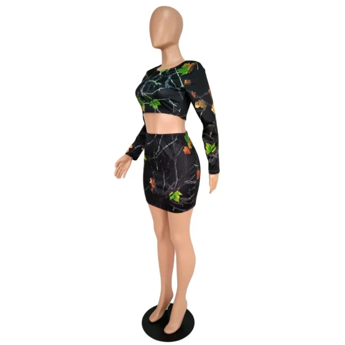 Print Black Long Sleeve Crop Top and Mini Skirt
