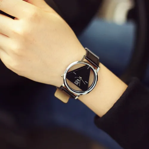 Fashion JIS Brand Hollow Black White PU Leather Japan Core Quartz Wrist Watch Hours Clock for Women Men UnisexFashion JIS Brand Hollow Black White PU Leather Japan Core Quartz Wrist Watch Hours Clock for Women Men Unisex