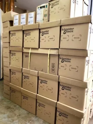 140XBP00600 Schneider racks backplanes Original Factory Sealed New