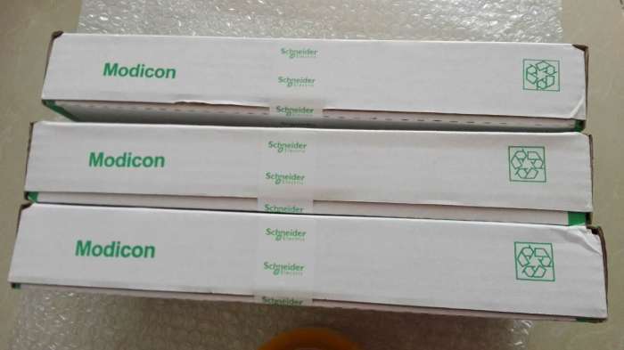 140DAI74000 Schneider module Modicon Quantum Original Factory Sealed New