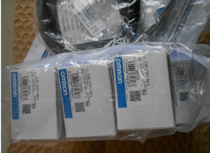 CJ1W-ID231 Omron Original Factory New Sealed
