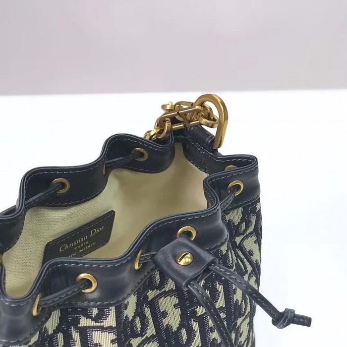 【原版皮】迪奥/Dior 水桶包，选用Oblique提花帆布搭配同色系牛皮皮革裁制而成，简约时尚，看起来帅气又低调