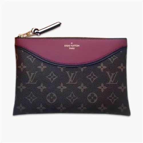 【原版皮】路易威登/LV Pochette Tuileries 手包，将 Monogram 帆布与小牛皮碰撞交融，重现 Tuileries 手袋的经典设计，可作公文包，亦可作手拿包，款号：M63903
