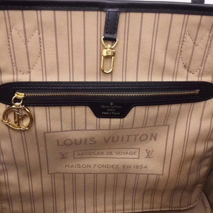 【原版皮】路易威登/LV Neverfull 手袋，英雄联盟胶囊系列，取材 Monogram 帆布，融入彰显英雄风采的迷彩印花，展现品牌传承与当下风潮的交融，款号：M45201