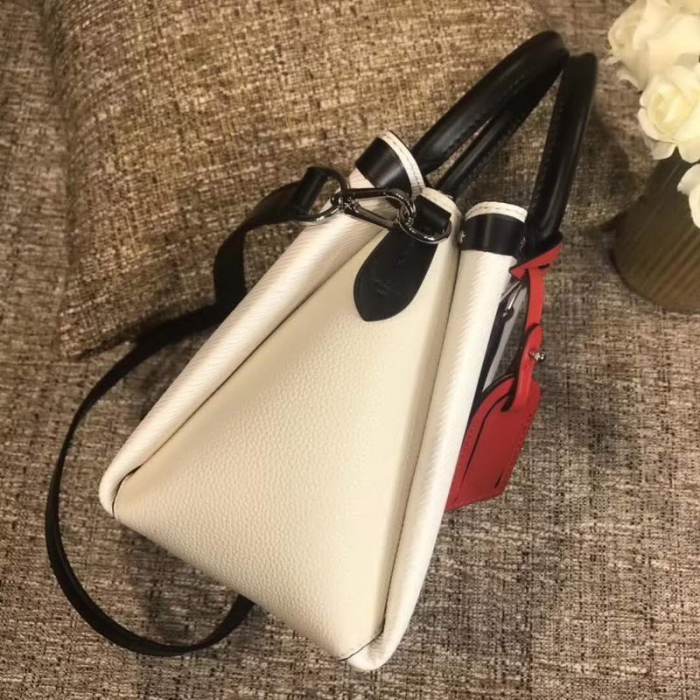 【原版皮】路易威登/LV OPEN HANDBAG ‌手‌袋，选用Epi牛皮精心裁制而成，‌缀有经典细‌节，可‌作手提，‌肩背或‌斜挎，‌款号：M55613