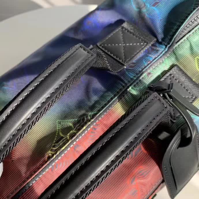 【原版皮】路易威登/LV KEEPALL 50 旅行袋，新颖面料演绎经典Monogram图案放大成XXL造型呈现双面幻彩，款号：M44939