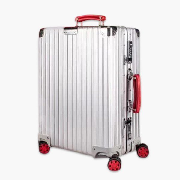 日默瓦/Rimowa 旅行箱，全​铝​镁‎合金，经典款​的新版‎本，彩色皮质把手，购买就送透明套，4个轮子，2个手把，绑带，想怎么换就怎么换，永远是街头机场最靓的你