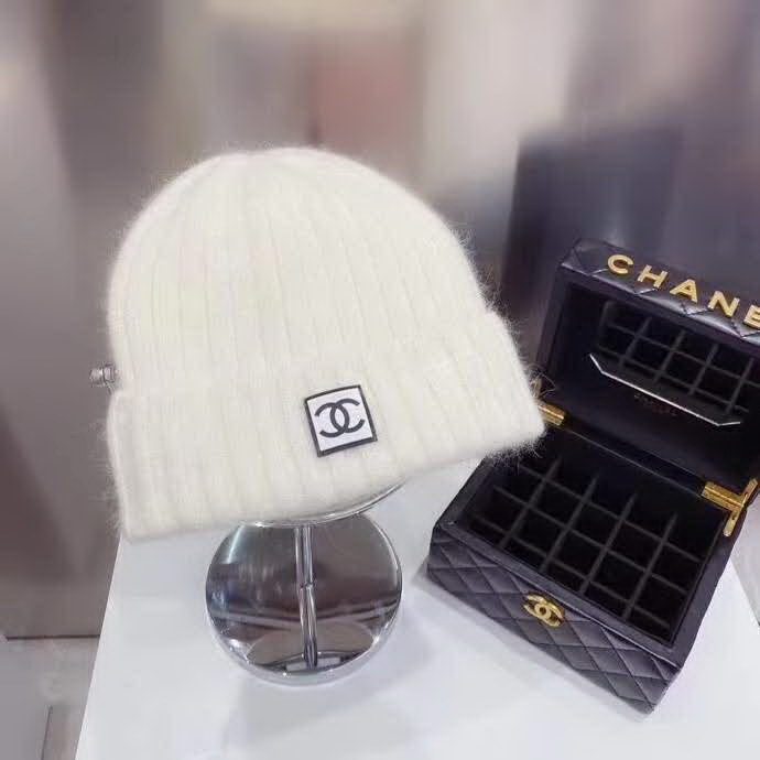 20冬季最新专柜款-Chanel秋冬新款高品质中古兔羊毛针织线帽，时尚百搭的炸街单品，弹性极佳，手感超好！粉色很嫩，嗲妹仔款！