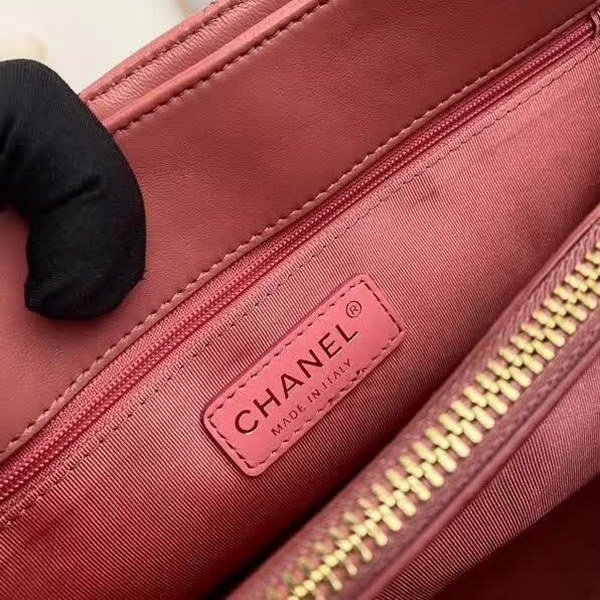 【原版皮】香奈儿/Chanel 购物袋，明星贵妇们的最佳新宠，小香棱格概念，皮链袋，双C标志，一眼钟情，采用进口小羊皮，柔软细腻，皮质独特，纹络更显高档质感，款号：57030