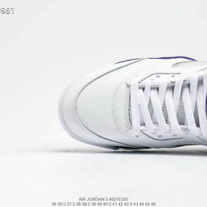 Copy 官网同步20秋季最新热销款-耐克/Nike Air Jordan 5，白紫葡萄，庆生鞋款，灵感来自于韦尔斯密斯在，新鲜王子喜事多，中上脚的未穿鞋带的Air Jordan 5 Grape