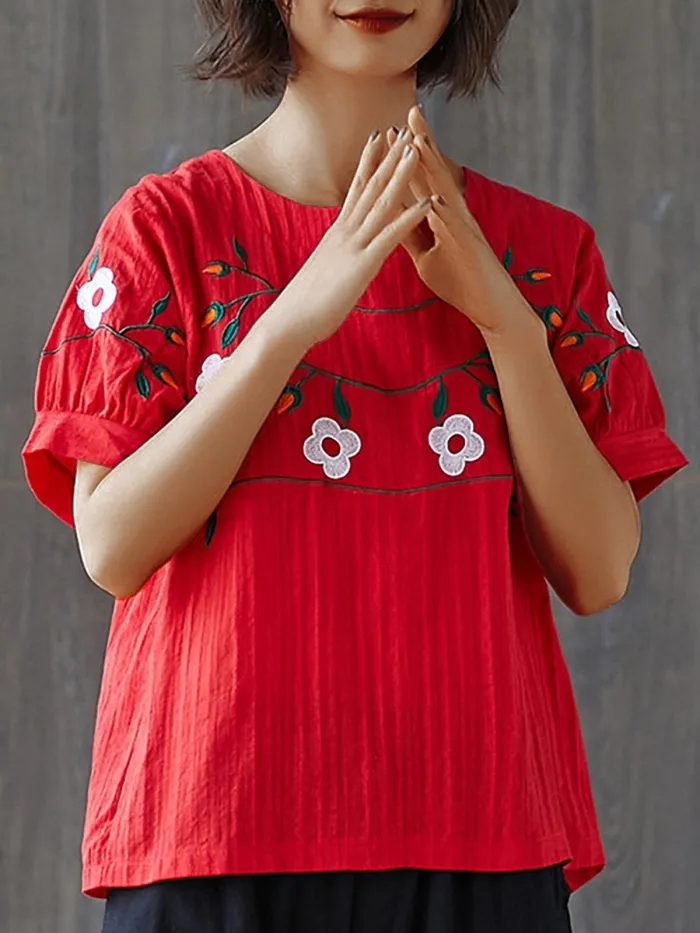 Plus Size Women  Embroidered Floral Short  Sleeve  Round  Neck Cotton And Linen Loose Casual Top