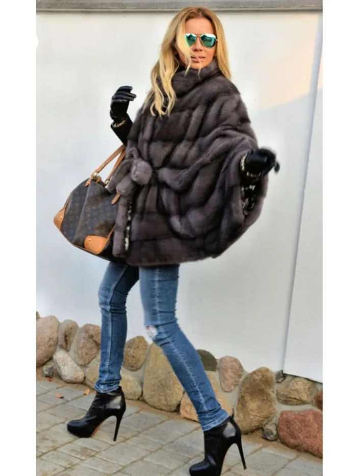 Plus Size Bats Sleeveless Faux Fur Leather Winter Parka Coat