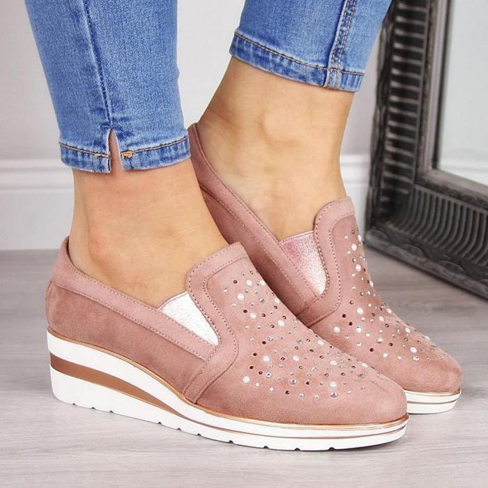 Women Comfortable Slip-on Sneaker Shoes