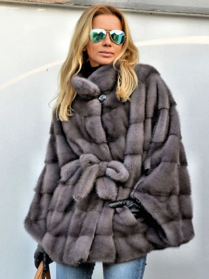 Plus Size Bats Sleeveless Faux Fur Leather Winter Parka Coat
