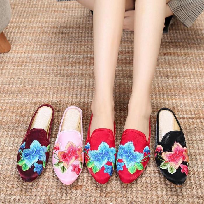 Women Floral Embroidered Slippers Casual Comfort Elegant Shoes