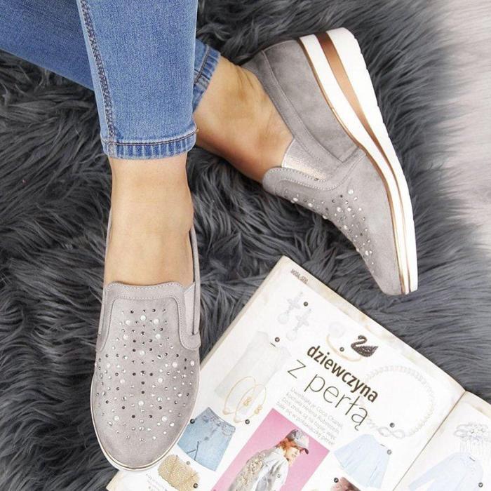 Women Comfortable Slip-on Sneaker Shoes