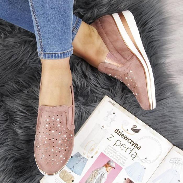 Women Comfortable Slip-on Sneaker Shoes