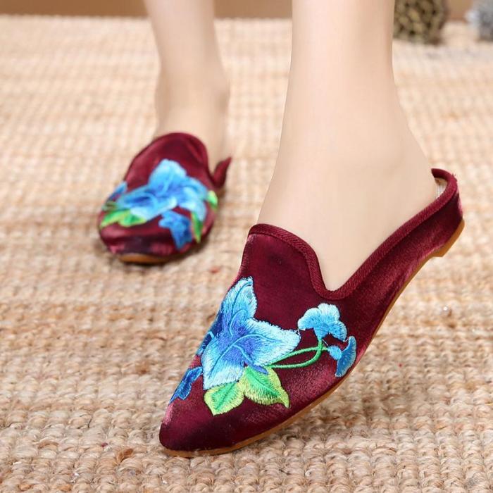 Women Floral Embroidered Slippers Casual Comfort Elegant Shoes
