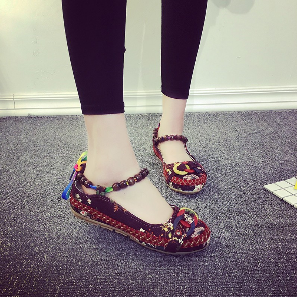 Plus Size Colorful Embroidery Flat Heel Casual Canvas Flats