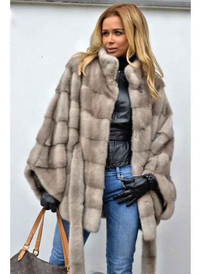 Plus Size Bats Sleeveless Faux Fur Leather Winter Parka Coat