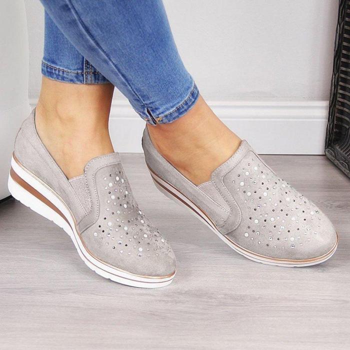 Women Comfortable Slip-on Sneaker Shoes