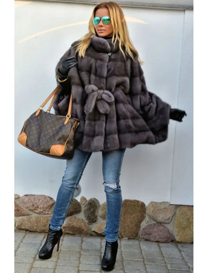 Plus Size Bats Sleeveless Faux Fur Leather Winter Parka Coat