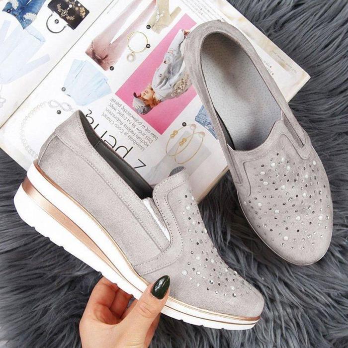 Women Comfortable Slip-on Sneaker Shoes