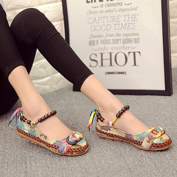 Plus Size Colorful Embroidery Flat Heel Casual Canvas Flats