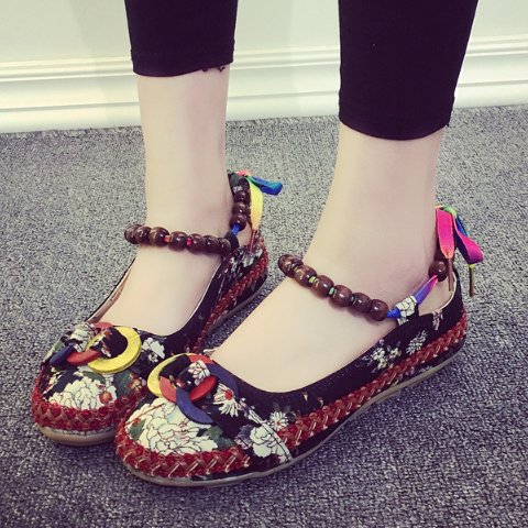 Plus Size Colorful Embroidery Flat Heel Casual Canvas Flats