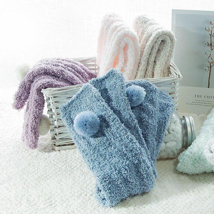 Women Solid Casual Fuzzy Socks