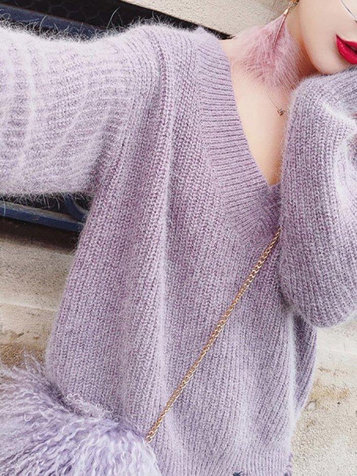 Fashion V Neck Knitted Sweater And Skirt
