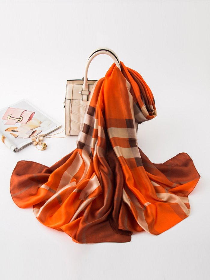 Casual Holiday Daily Scarf