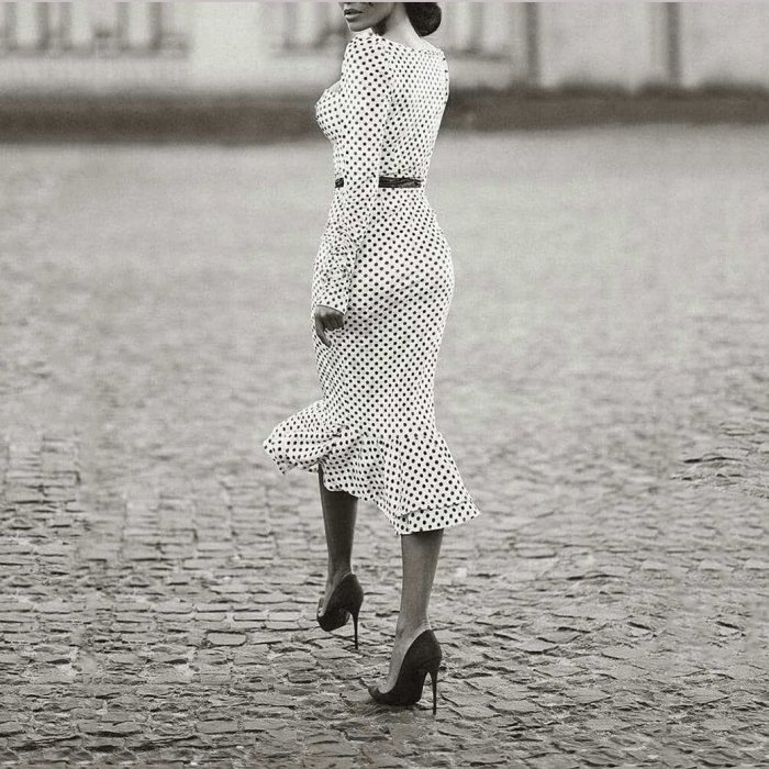 Sexy Square Neck Polka Dot Bodycon Dresses