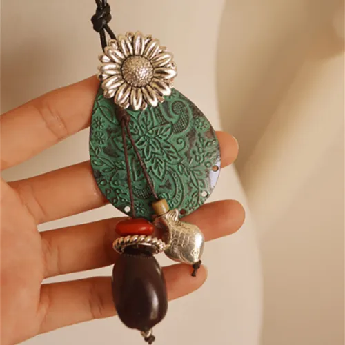 Fringed Chrysanthemum Drops Bodhi Silverfish Sweater Chain