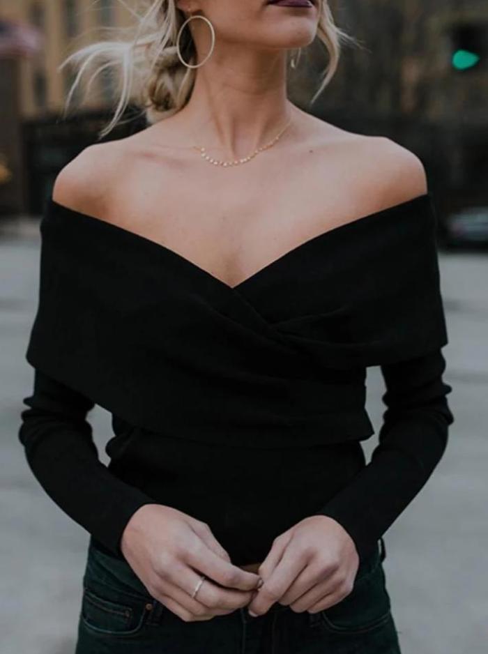 Stylish V-Neck With An Off-The-Shoulder Knit Top